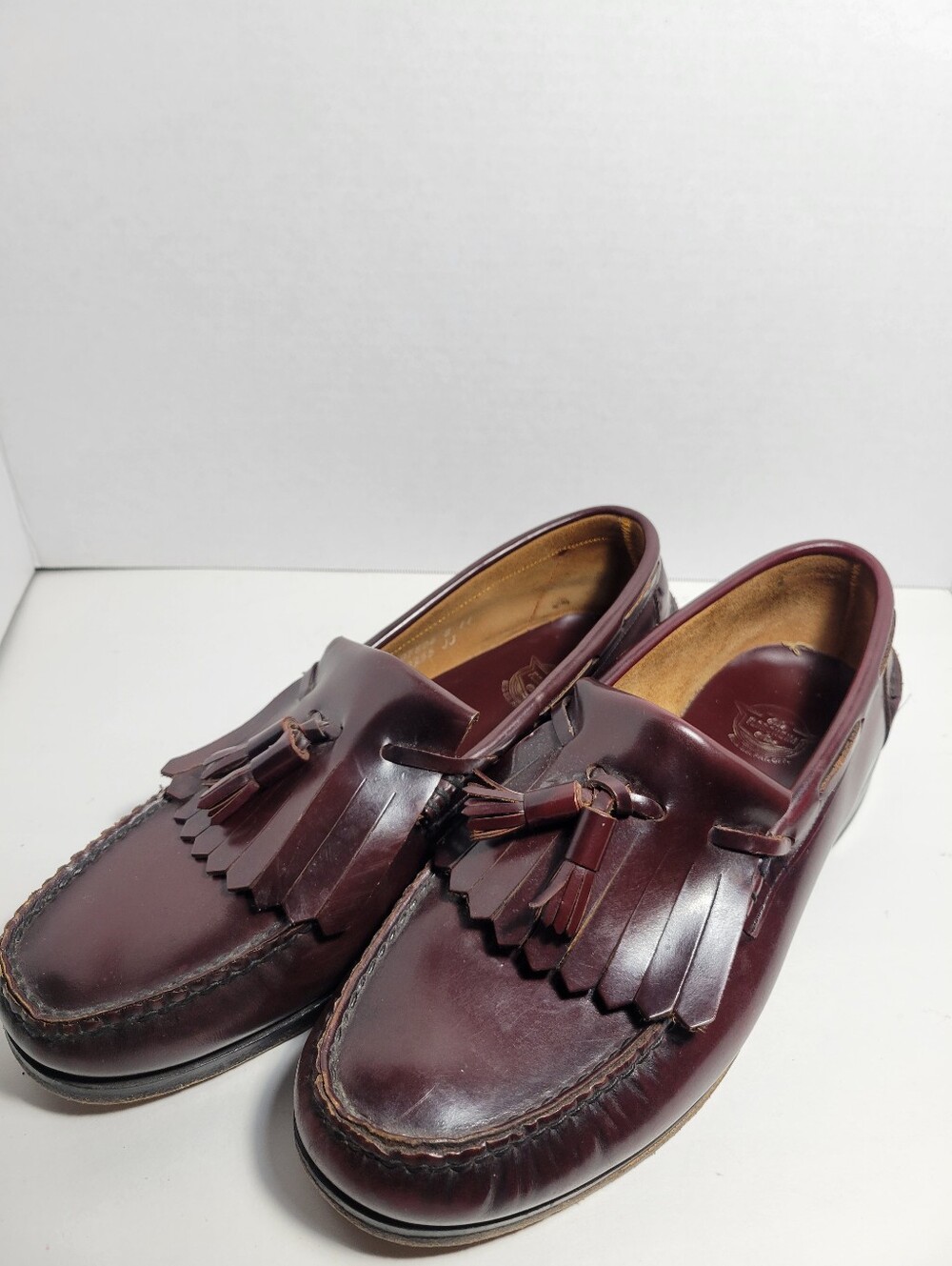 Vintage Florsheim Burgundy Leather Kiltie Tassel Loafers Men's 9 3E Moc Toe